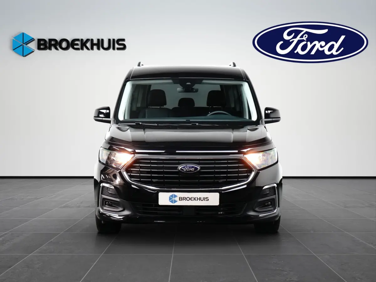 Plug-In Hybride Titanium 150pk | Virtual cockpit | Navi | Adaptive cruise | All season | 2026 auto! |