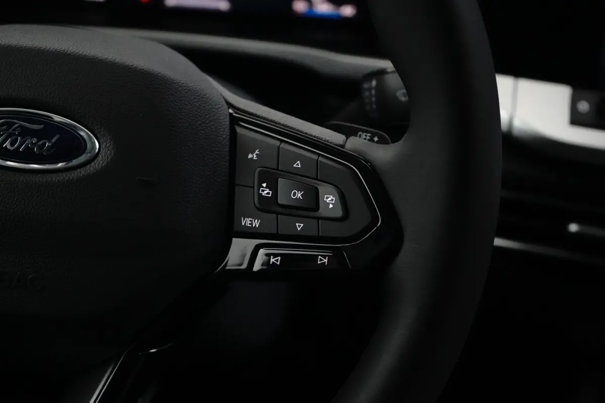 Plug-In Hybride Titanium 150pk | Virtual cockpit | Navi | Adaptive cruise | All season | 2026 auto! |
