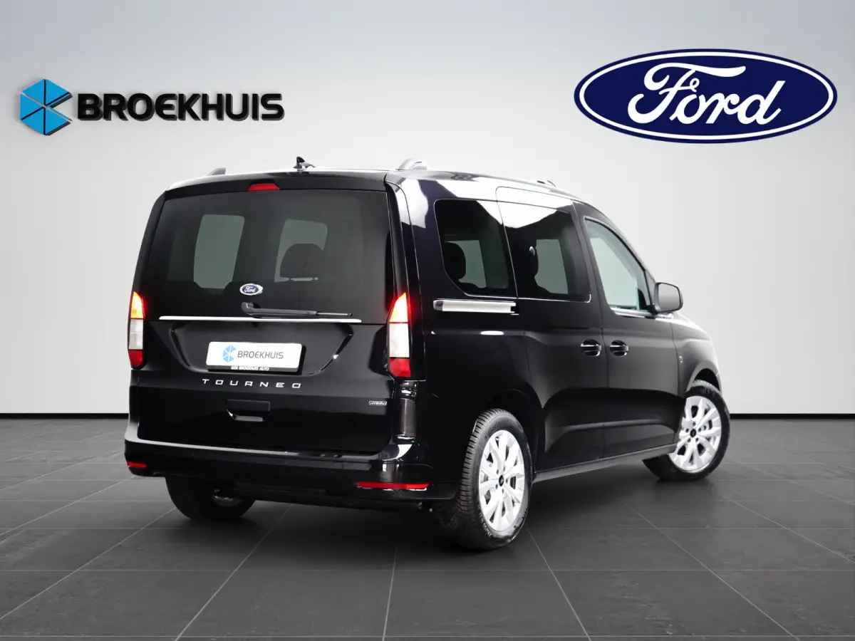 Plug-In Hybride Titanium 150pk | Virtual cockpit | Navi | Adaptive cruise | All season | 2026 auto! |