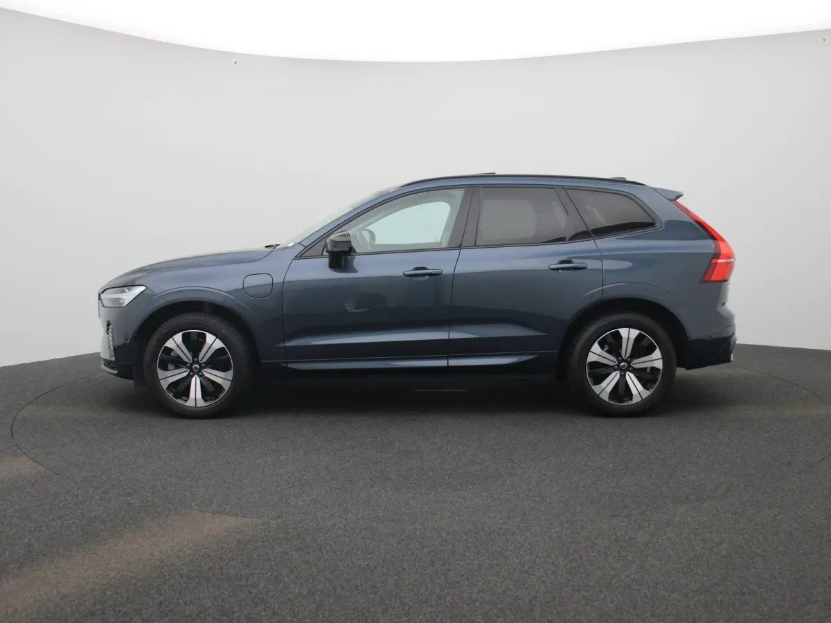 T6 PHEV 4x4 Plus Bright Aut. | LEDEREN BEKLEDING | PANORAMADAK | APPLE CARPLAY | ANDROID AUTO | STUURWIELVERWARMING | CLIMATE CONTROL | ELEKTRISCHE ACHTERKLEP | HARMAN KARDON | STOELVERWARMI
