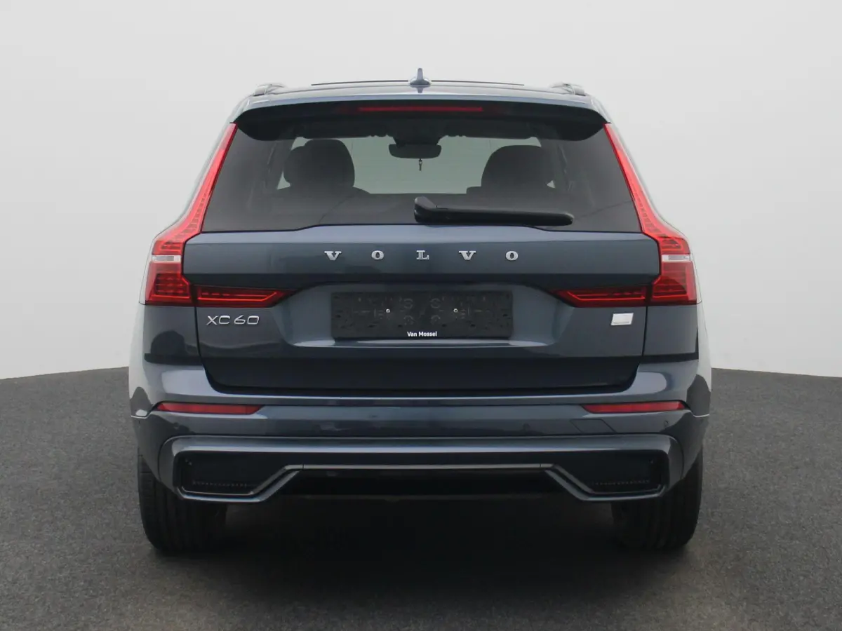 T6 PHEV 4x4 Plus Bright Aut. | LEDEREN BEKLEDING | PANORAMADAK | APPLE CARPLAY | ANDROID AUTO | STUURWIELVERWARMING | CLIMATE CONTROL | ELEKTRISCHE ACHTERKLEP | HARMAN KARDON | STOELVERWARMI
