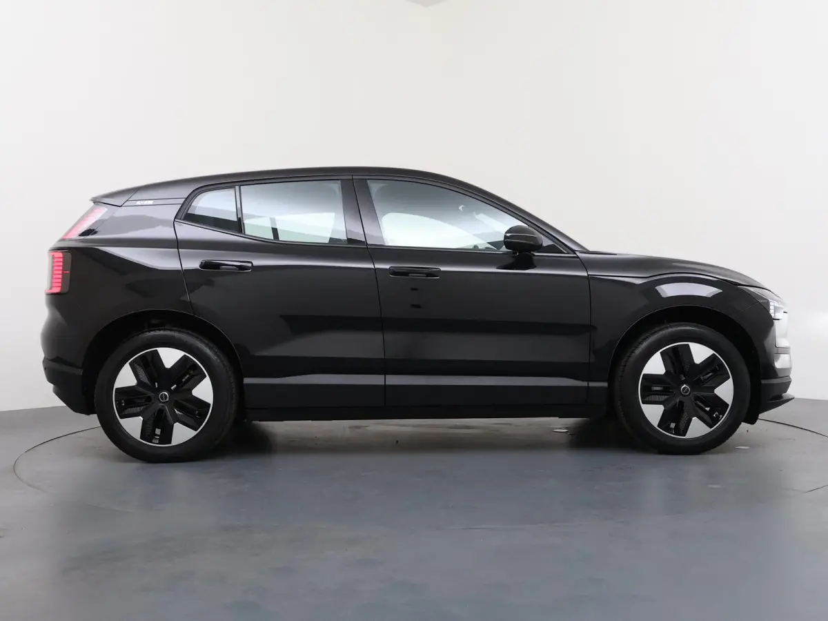 Single Motor Core 51 kWh | Stoel- & Stuurverw. |