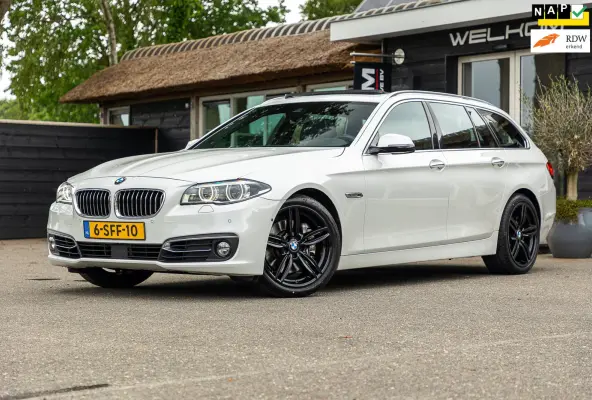 528i High Executive Panoramadak I Soft Close I Adaptive Cruise I Hifi I Head Up I Mineralweiss I NL Auto I NAP