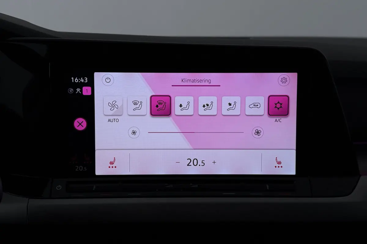 2.0 TDI Style (DIGITALE COCKPIT, SFEERVERLICHTING, NAVIGATIE, CRUISE ADAPTIEF, STUURVERWARMING)