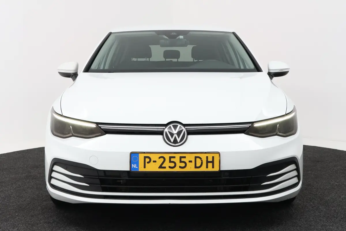 2.0 TDI Style (DIGITALE COCKPIT, SFEERVERLICHTING, NAVIGATIE, CRUISE ADAPTIEF, STUURVERWARMING)