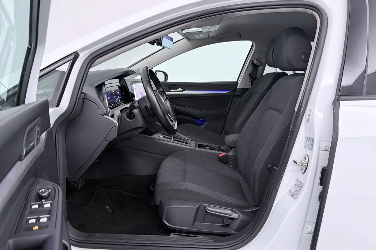 2.0 TDI Style (DIGITALE COCKPIT, SFEERVERLICHTING, NAVIGATIE, CRUISE ADAPTIEF, STUURVERWARMING)