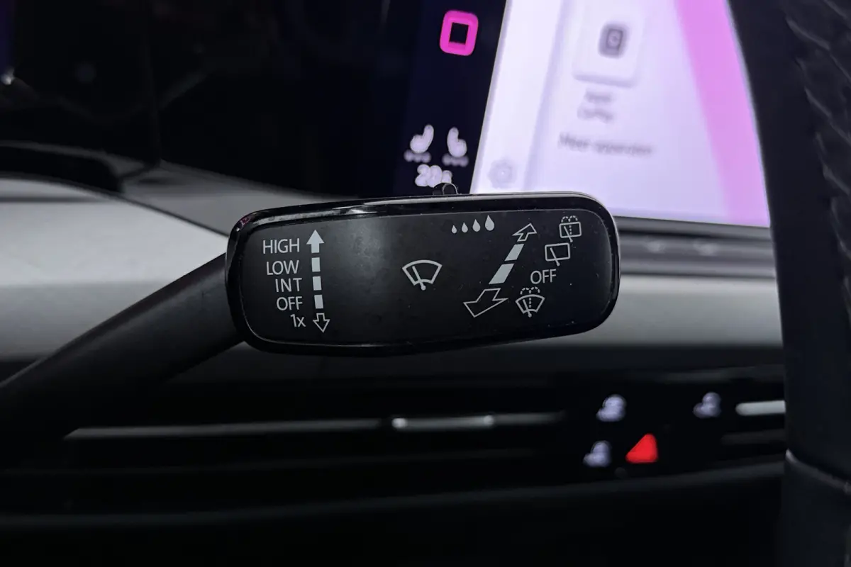 2.0 TDI Style (DIGITALE COCKPIT, SFEERVERLICHTING, NAVIGATIE, CRUISE ADAPTIEF, STUURVERWARMING)
