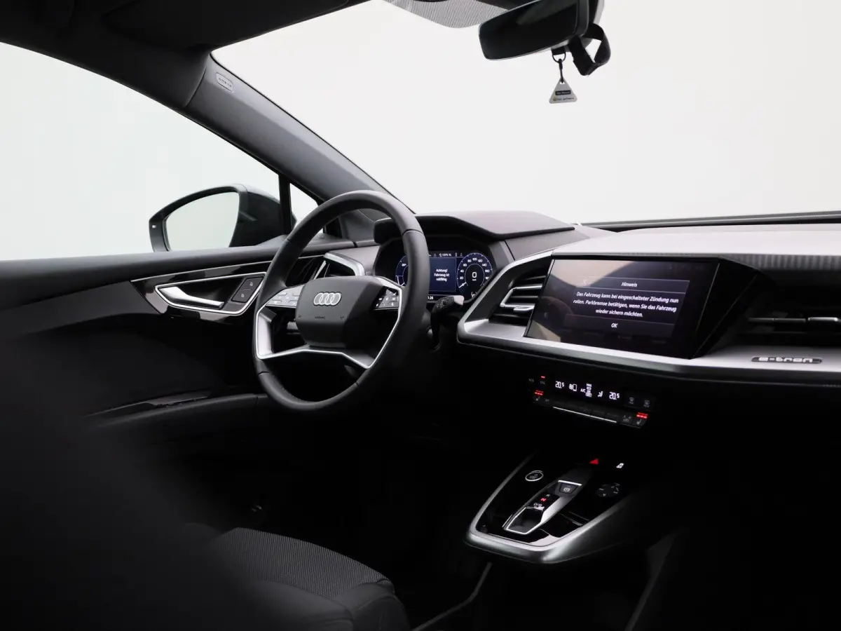45 Edition 82 kWh | Navigatie | Climate control | Stoelverwarming | Audi smartphone interface | Dodehoekdetectie | Matrix-ledkoplampen | Parkeersensoren | Optiekpakket zwart | Alarm Klasse I