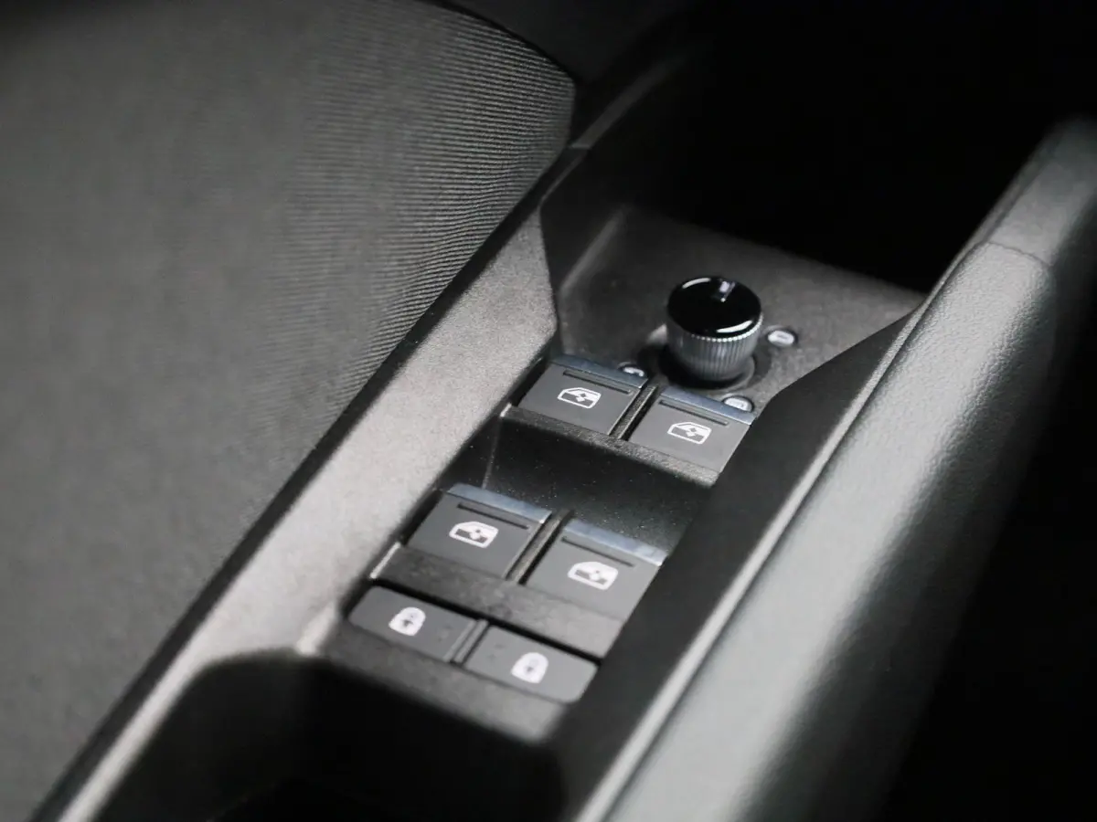 45 Edition 82 kWh | Navigatie | Climate control | Stoelverwarming | Audi smartphone interface | Dodehoekdetectie | Matrix-ledkoplampen | Parkeersensoren | Optiekpakket zwart | Alarm Klasse I