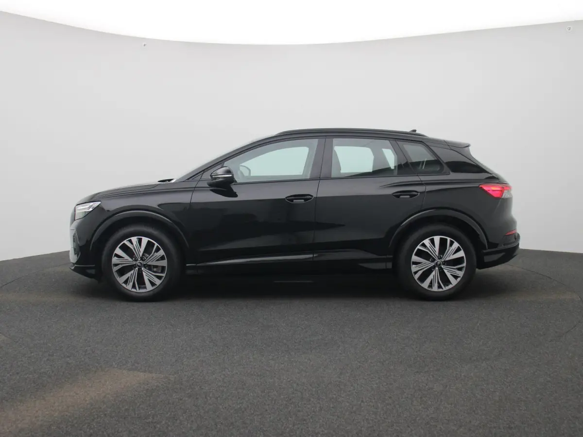 45 Edition 82 kWh | Navigatie | Climate control | Stoelverwarming | Audi smartphone interface | Dodehoekdetectie | Matrix-ledkoplampen | Parkeersensoren | Optiekpakket zwart | Alarm Klasse I