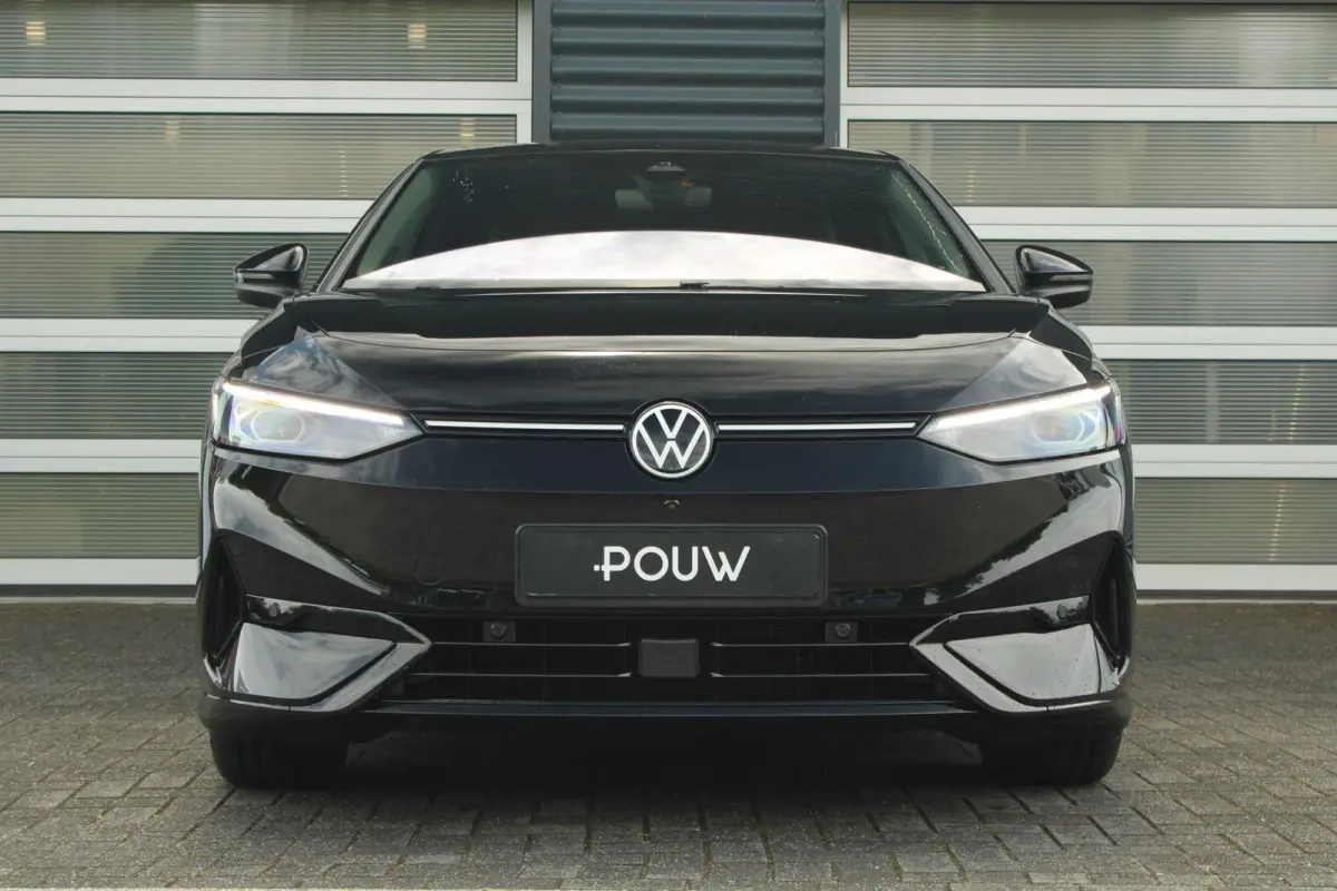 286pk Limited Edition 77 kWh | Trekhaak | Head-up | 20" Velgen