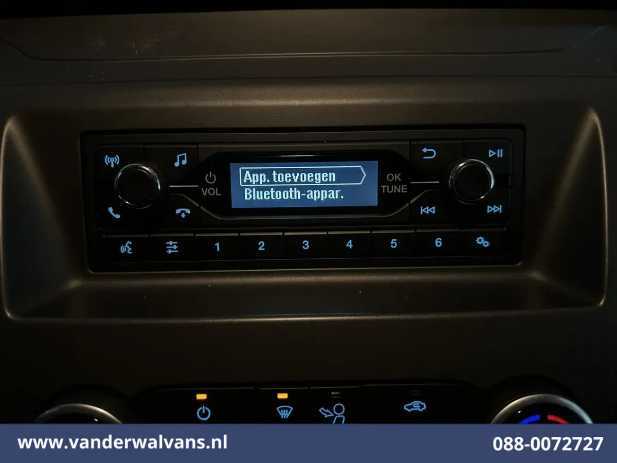 2.0 TDCI 130pk Bakwagen Laadklep Euro6 Airco | 1040kg laadvermogen | Cruisecontrol | Verwarmde voorruit Bijrijdersbank