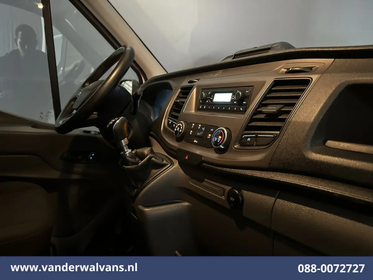 2.0 TDCI 130pk Bakwagen Laadklep Euro6 Airco | 1040kg laadvermogen | Cruisecontrol | Verwarmde voorruit Bijrijdersbank