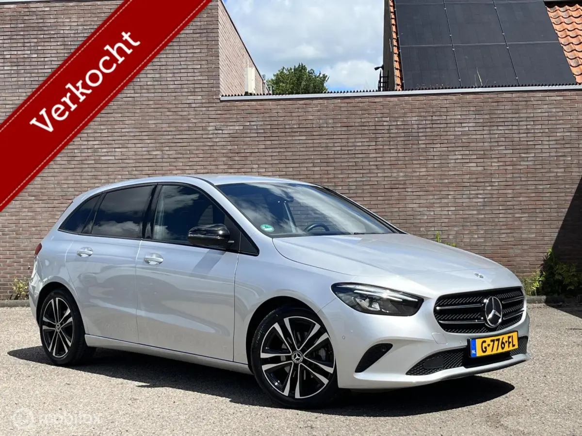 180 Premium/ Night Pakket/ Org NL/ CarPlay