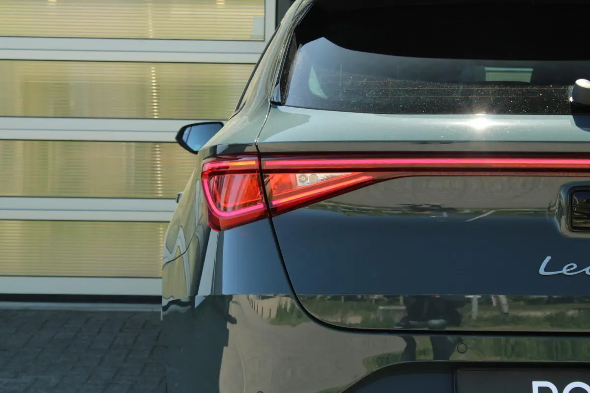 1.5 TSI 204pk e-Hybrid FR Business | Midnight Pack | Safe Driving Pack