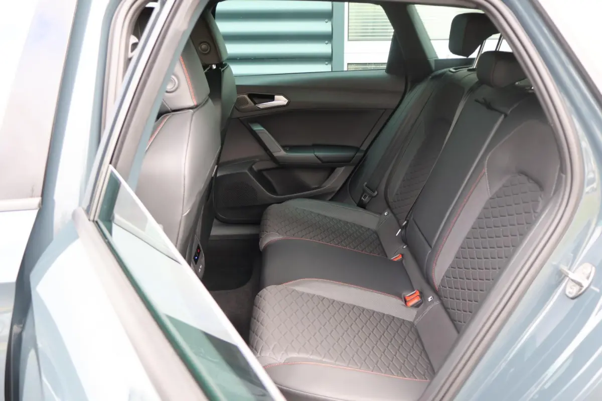 1.5 TSI 204pk e-Hybrid FR Business | Midnight Pack | Safe Driving Pack