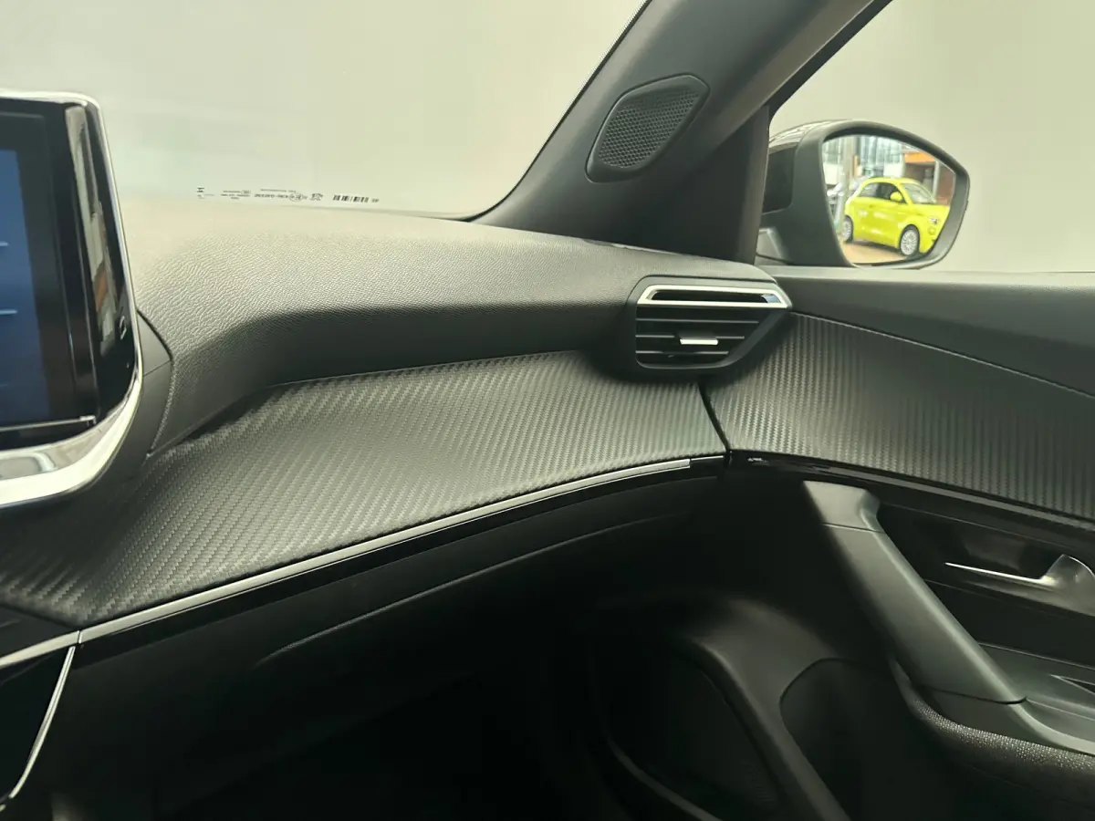 1.2 Hybrid 136 Style Climate | Carplay | Cruise | Parkeersensoren Achter | LED | DAB | Airco (automatisch) | Apple Carplay/Android Auto|telefoonintegratie premium | Cruise control