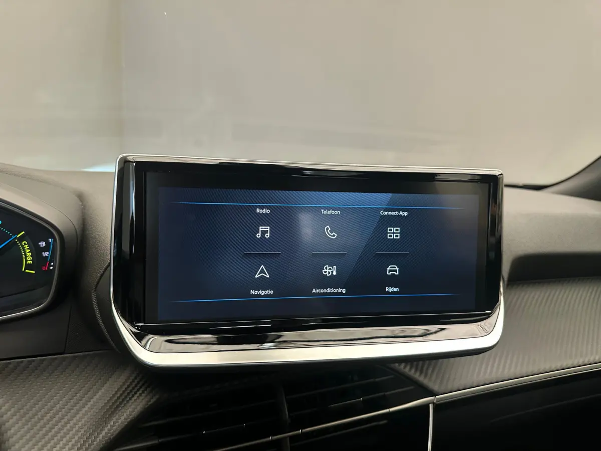 1.2 Hybrid 136 Style Climate | Carplay | Cruise | Parkeersensoren Achter | LED | DAB | Airco (automatisch) | Apple Carplay/Android Auto|telefoonintegratie premium | Cruise control