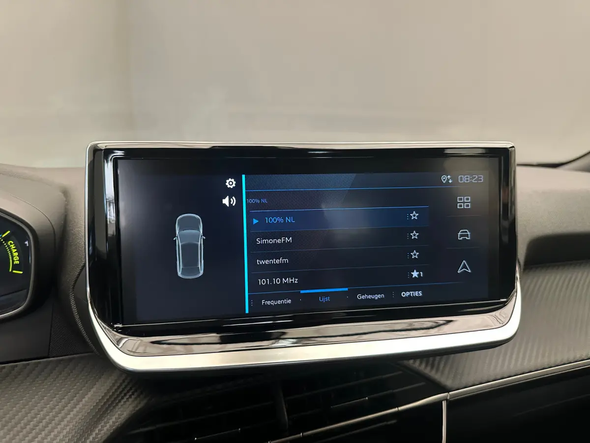 1.2 Hybrid 136 Style Climate | Carplay | Cruise | Parkeersensoren Achter | LED | DAB | Airco (automatisch) | Apple Carplay/Android Auto|telefoonintegratie premium | Cruise control