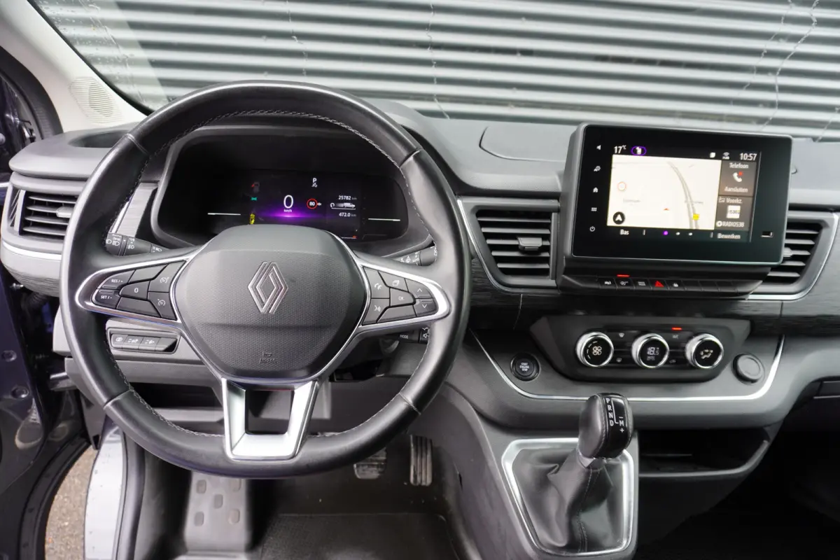 170pk Automaat L2H1 LED Trekhaak Apple Carplay Navigatie Digitaal dashboard Cruise control