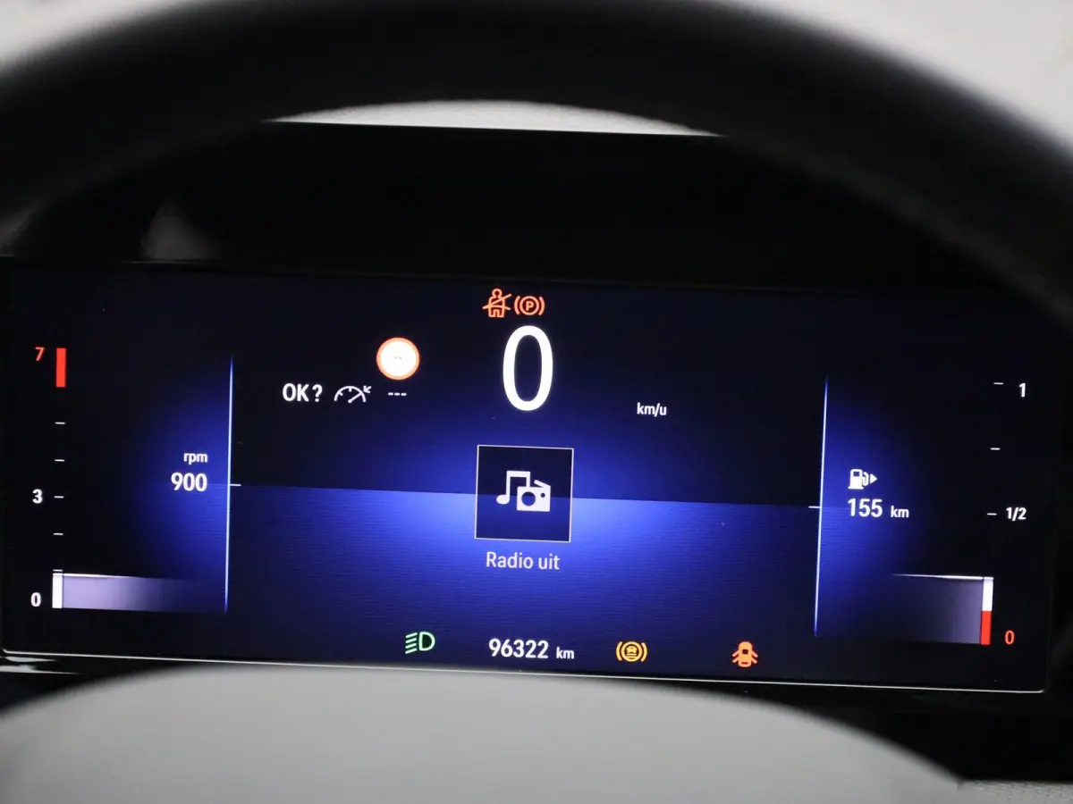 1.2 Turbo | APPLE CARPLAY | ANDROID AUTO | PARKEERSENSOREN | LED VERLICHTING | DIGITAL COCKPIT | RIJSTROOKHULP | COMFORT STOELEN | CRUISE CONTROL | LICHTMETALEN VELGEN |