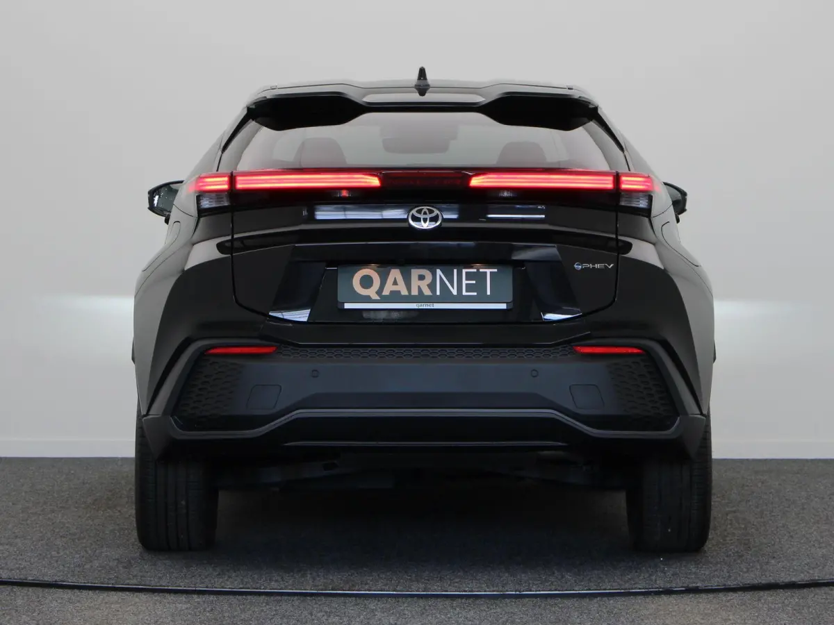 2.0 Plug-in Hybrid 220 Dynamic | 10 jaar Garantie | Stoel en Stuurwielverwarming | Achteruitrijcamera | Full Led |