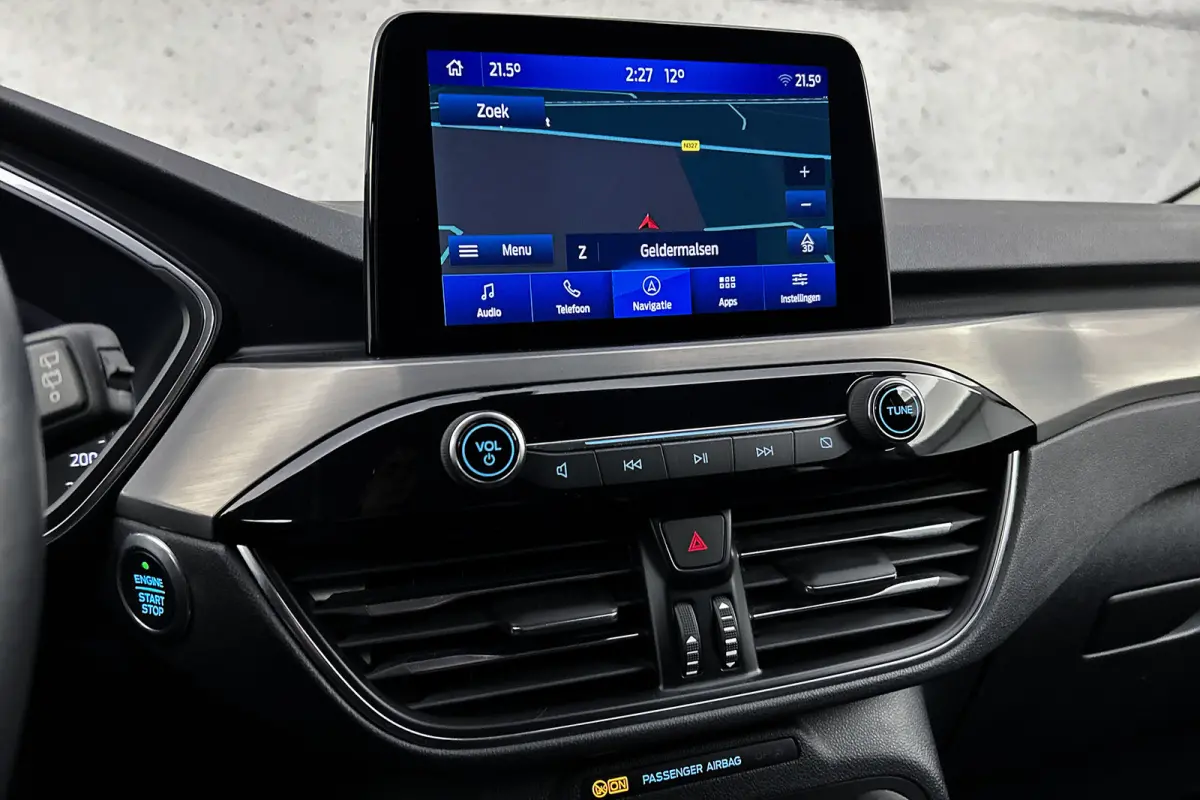 | 225 pk | 2.5 PHEV Titanium | Elek. trekhaak | Navigatie | Cruise control | Parkeersensoren
