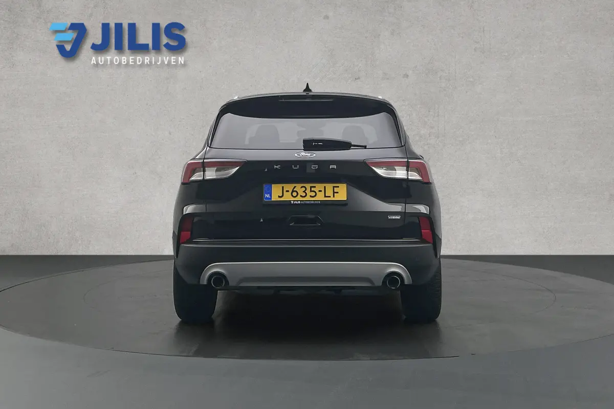 | 225 pk | 2.5 PHEV Titanium | Elek. trekhaak | Navigatie | Cruise control | Parkeersensoren