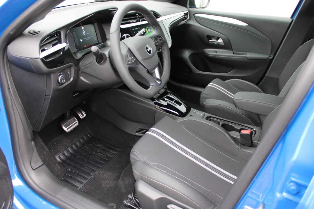 GS AUTOMAAT / Navigatie / Camera / Matrix LED / Dodehoek / Keyless / 16'' LMV