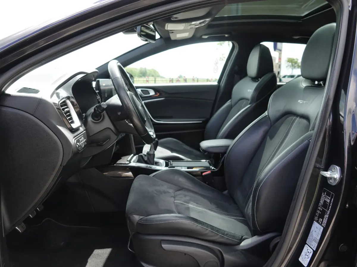 1.0 T-GDi GT-Line PANO | H-LEER | ECC | LMV | STOEL- + STUURVERW.