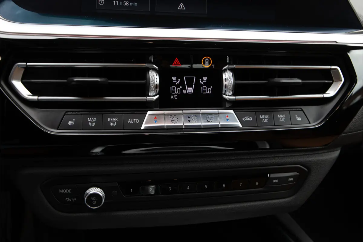 sDrive20i High Executive M-Sport, Facelift, M-Sportstoelen, Leder, Camera