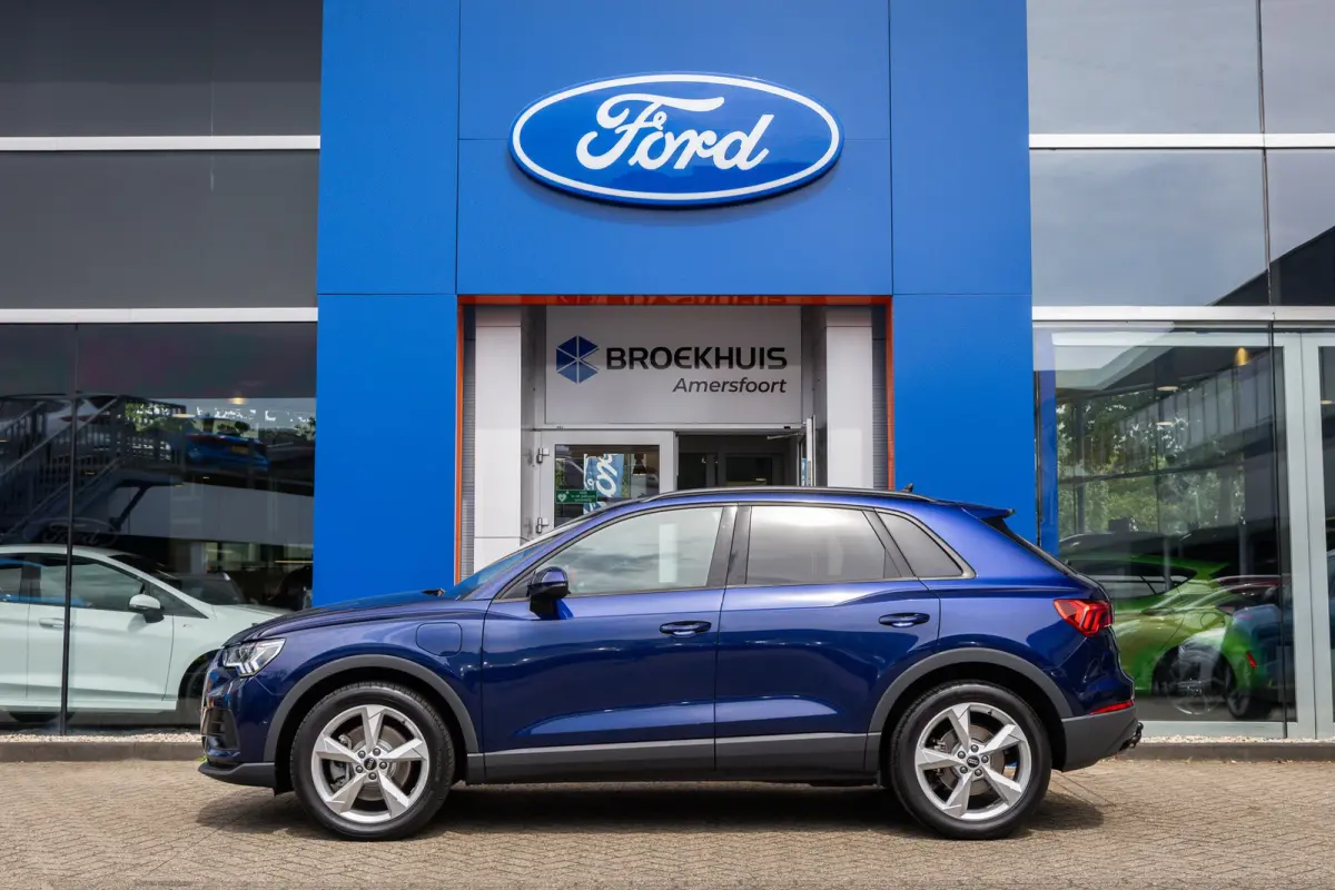 45 TFSI e Business Edition | Trekhaak | Sonos o | Camera | Cruise adaptief | Stoelverwarming | Apple Carplay/Android Auto | Elektrisch bedienbare achterklep | Achteruitrijcamera | Apple Carp