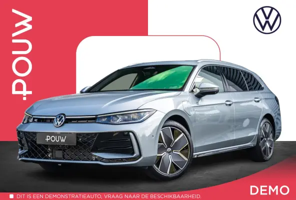 1.5 eHybrid 204pk R-Line Edition | Panoramadak | Trekhaak | Harman Kardon Audio