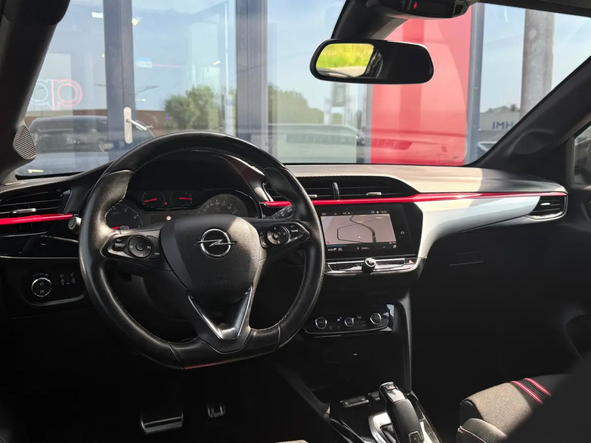 1.2 GS Line | Automaat | LED | 360 Camera | Parksens | Carplay | Leder | Two Tone |