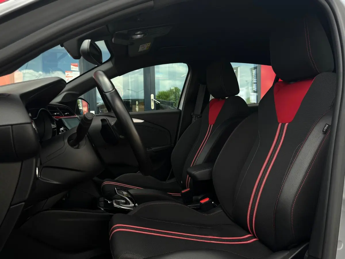 1.2 GS Line | Automaat | LED | 360 Camera | Parksens | Carplay | Leder | Two Tone |