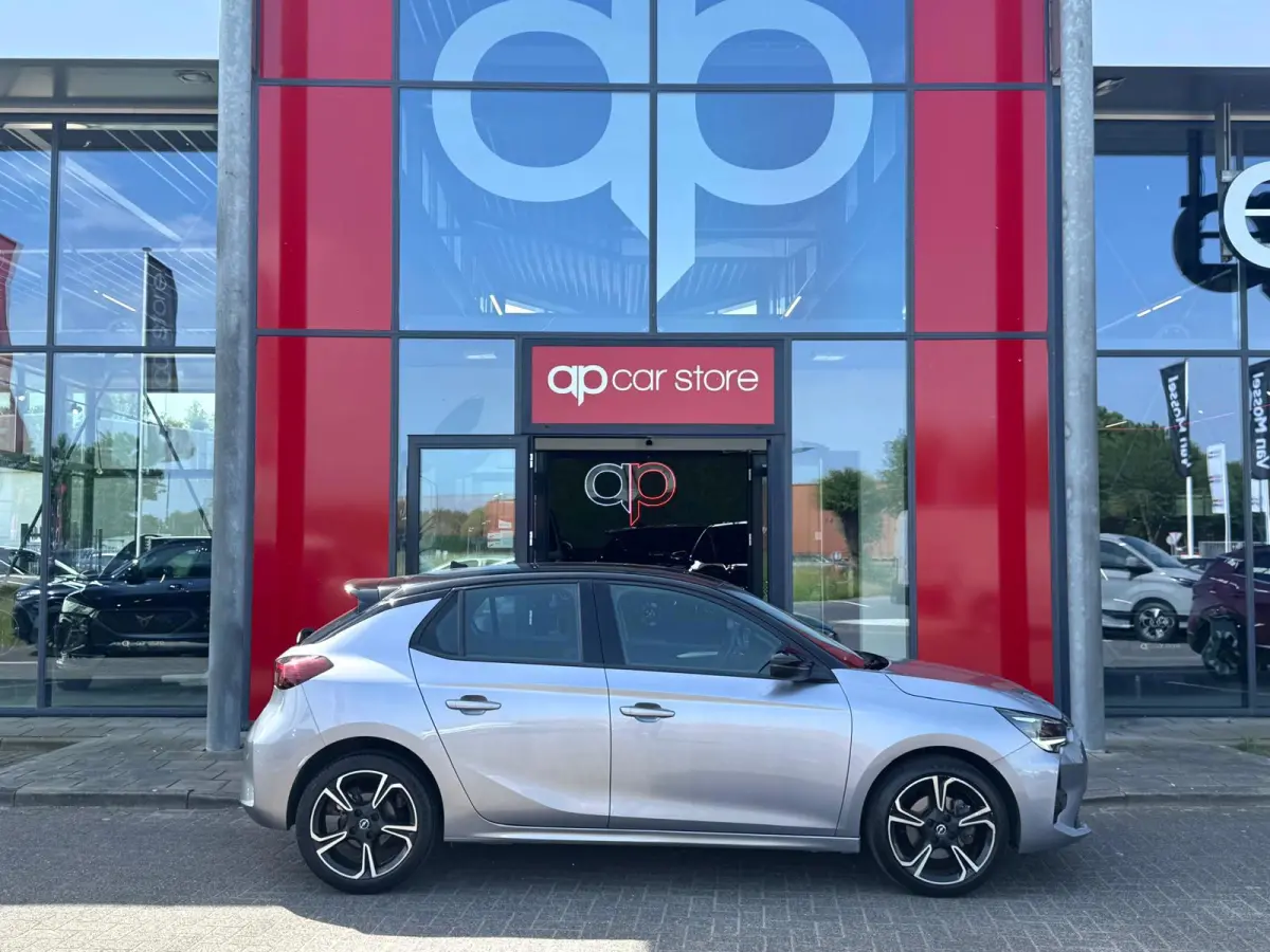 1.2 GS Line | Automaat | LED | 360 Camera | Parksens | Carplay | Leder | Two Tone |