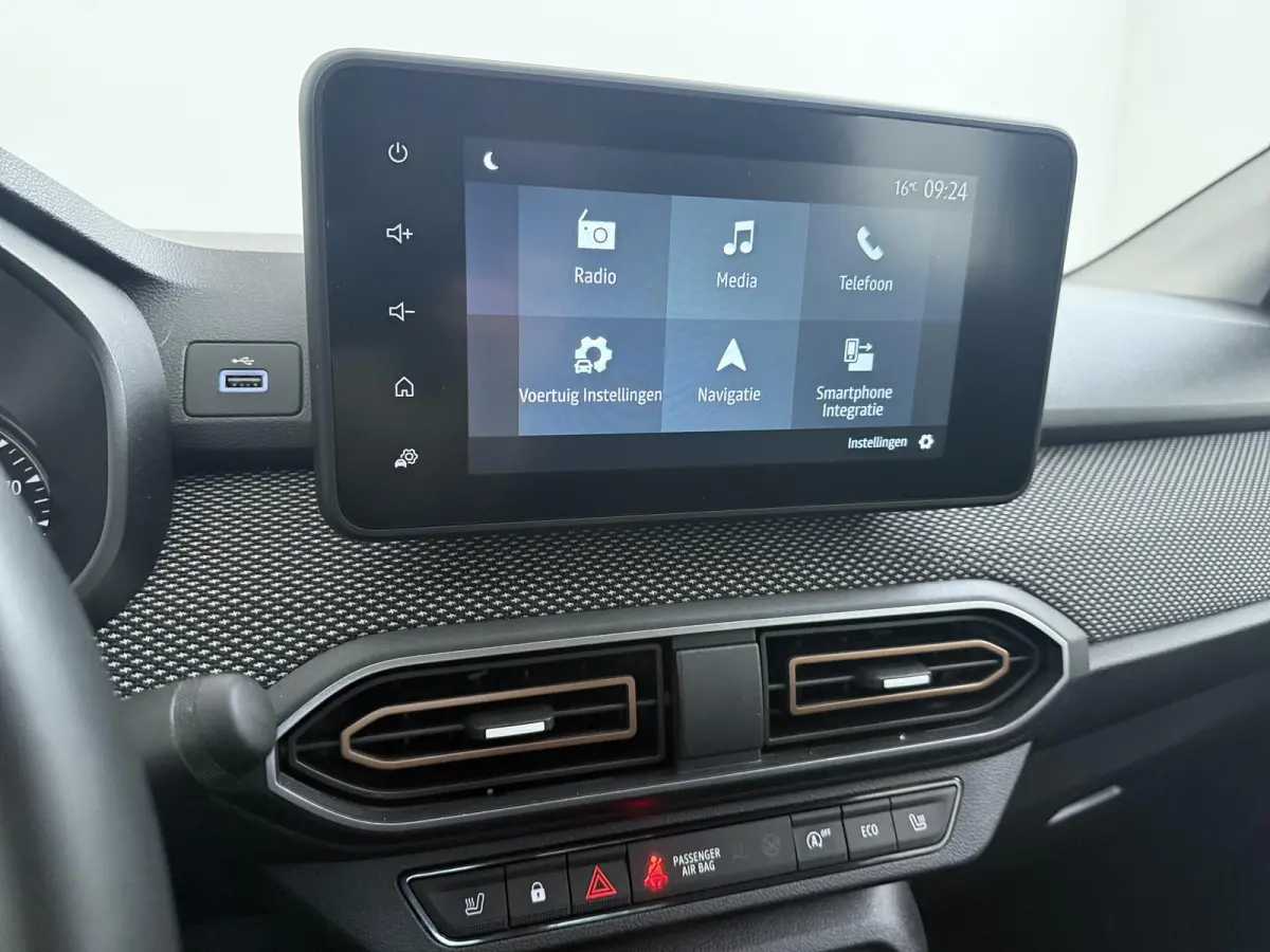 TCe 100 ECO-G Expression | Navigatie | Parkeercamera | Climate Control |