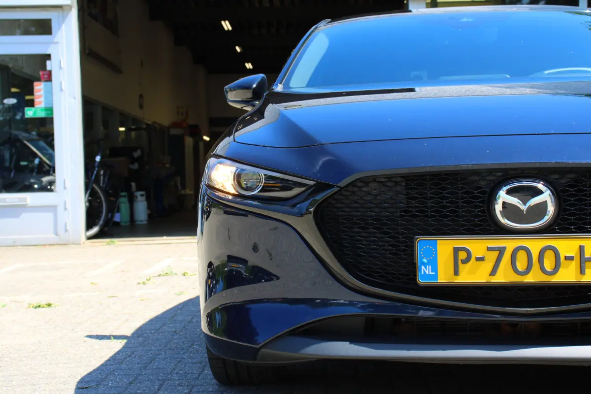 2.0 e-SkyActiv-G M Hybrid 150 Sportive | NL-AUTO! | 1E EIGENAAR! | ADAPTIVE CRUISE | BTW! | CAMERA | STOELVERWARMING | PARK SENS V+A | HEAD UP | DODE HOEK | BOSE AUDIO