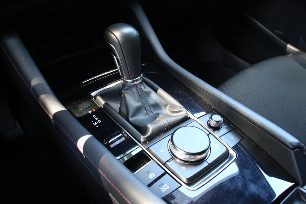 2.0 e-SkyActiv-G M Hybrid 150 Sportive | NL-AUTO! | 1E EIGENAAR! | ADAPTIVE CRUISE | BTW! | CAMERA | STOELVERWARMING | PARK SENS V+A | HEAD UP | DODE HOEK | BOSE AUDIO