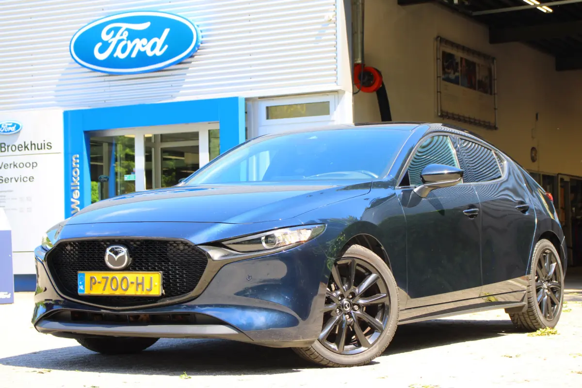 2.0 e-SkyActiv-G M Hybrid 150 Sportive | NL-AUTO! | 1E EIGENAAR! | ADAPTIVE CRUISE | BTW! | CAMERA | STOELVERWARMING | PARK SENS V+A | HEAD UP | DODE HOEK | BOSE AUDIO