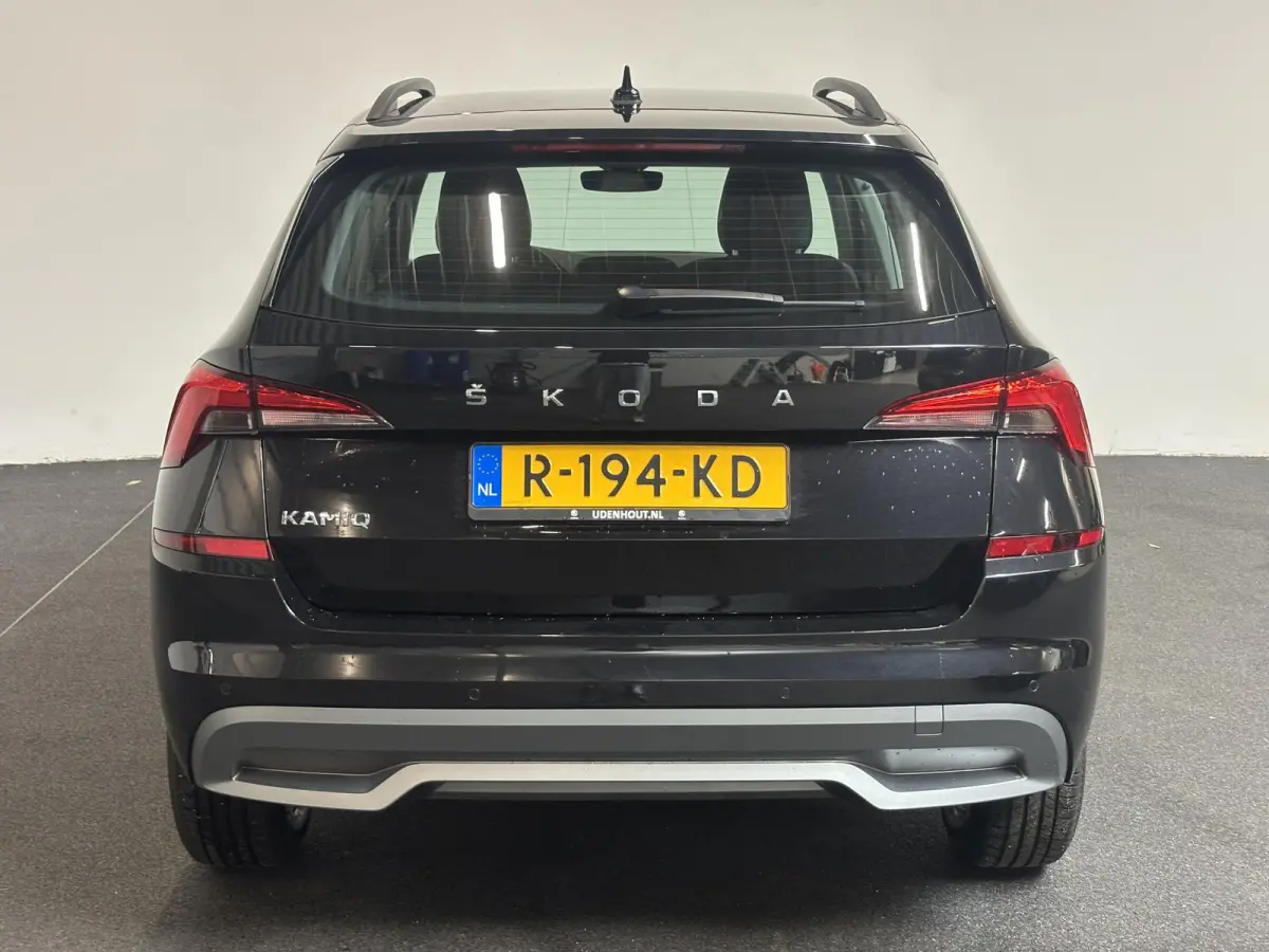 1.0 TSI Business Edition Navigatie Climate control Lichtmetalen velgen