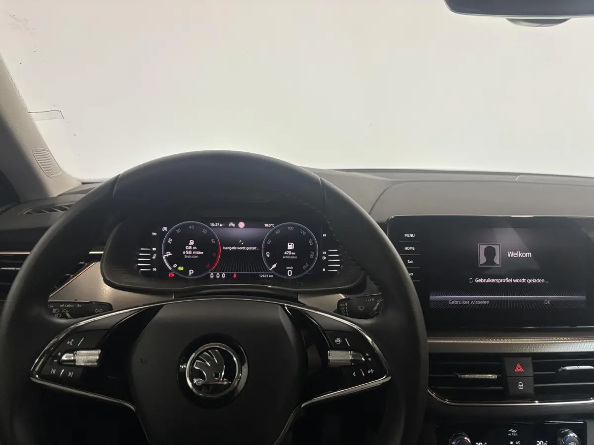 1.0 TSI Business Edition Navigatie Climate control Lichtmetalen velgen