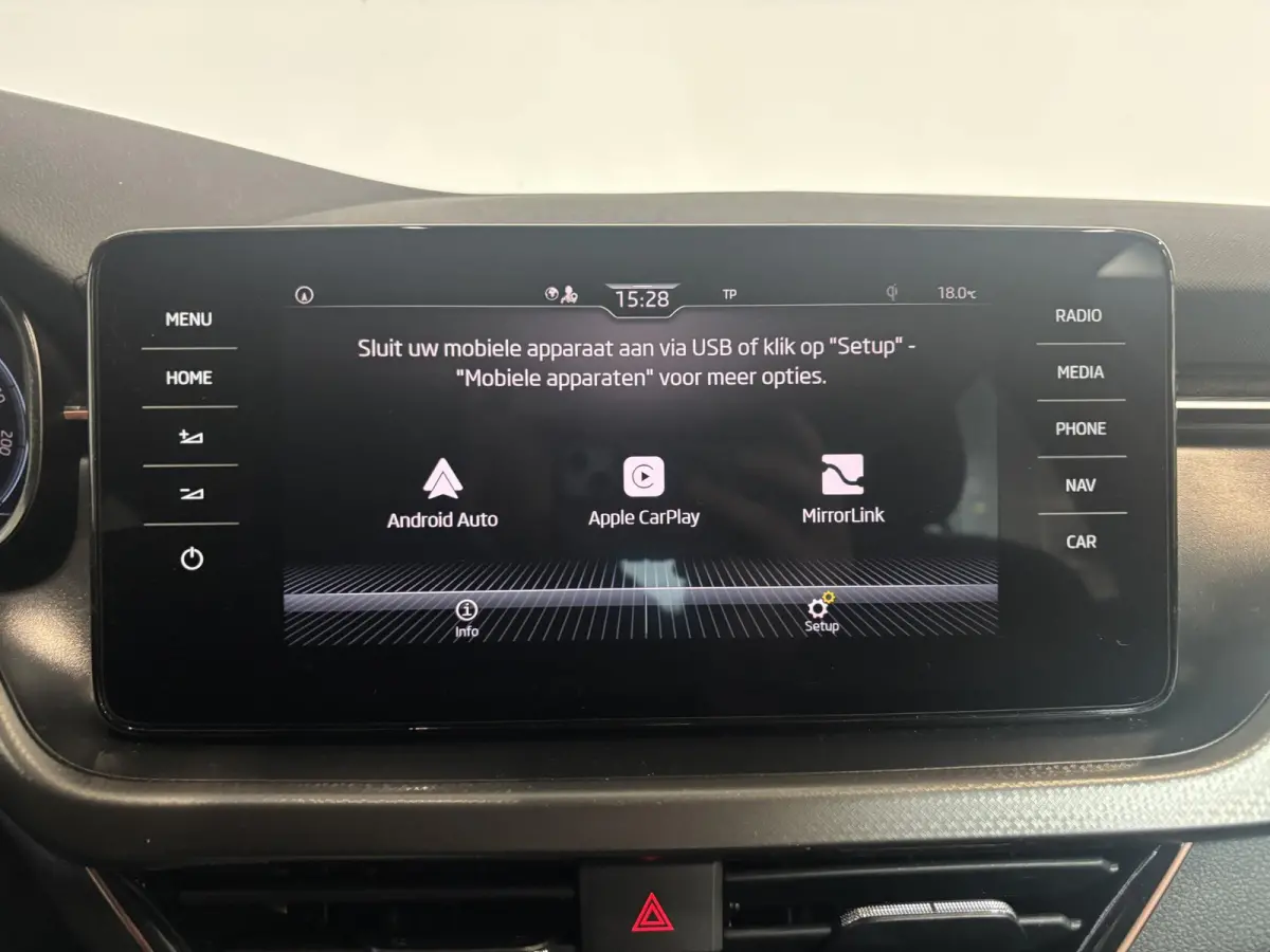 1.0 TSI Business Edition Navigatie Climate control Lichtmetalen velgen