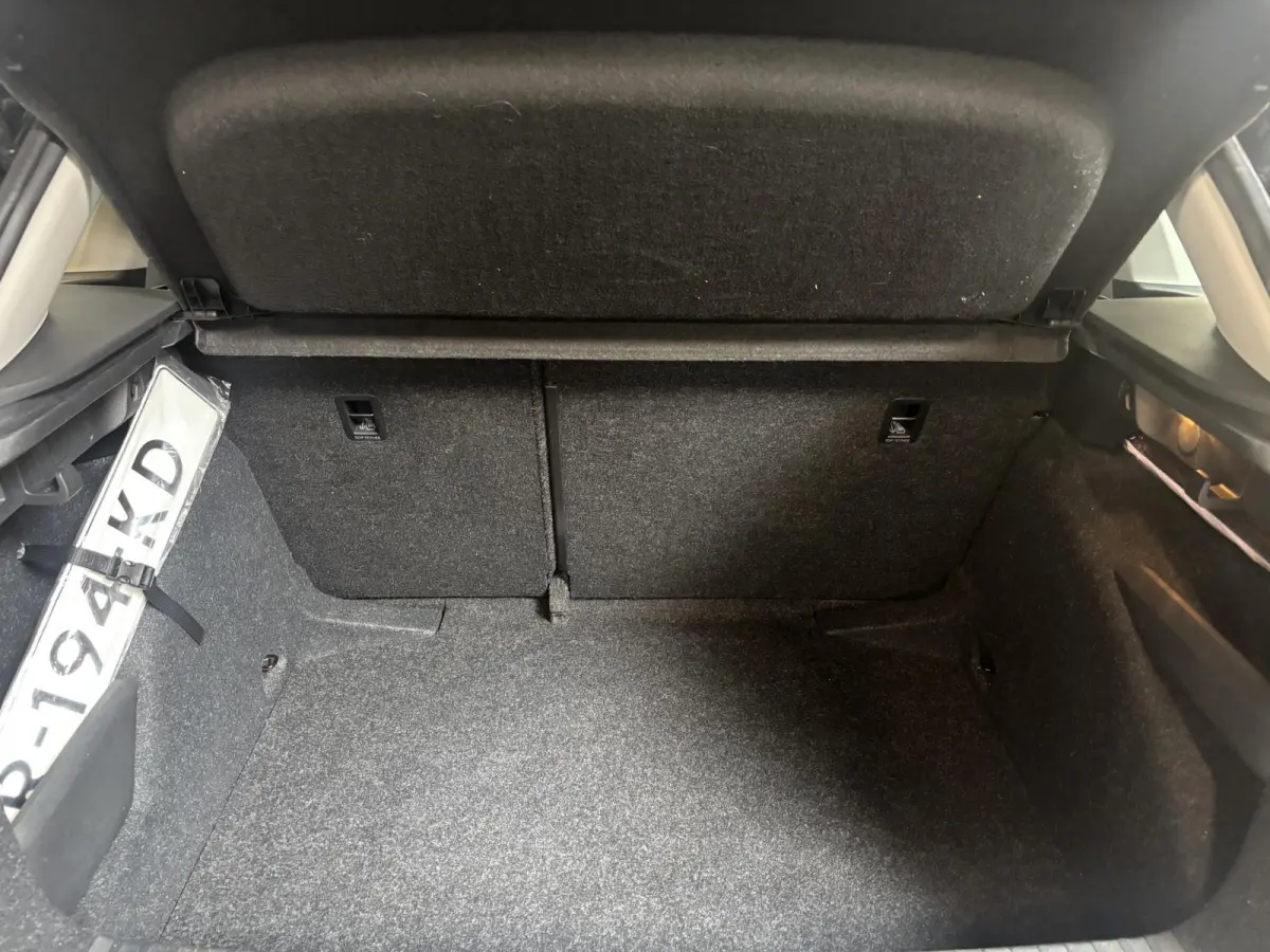 1.0 TSI Business Edition Navigatie Climate control Lichtmetalen velgen