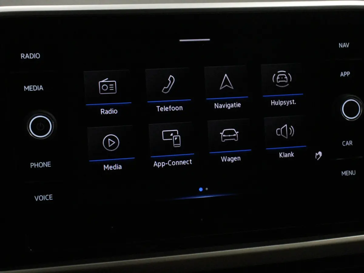 1.0 TSI 110pk Move Navigatie Apple Carpla/Android Auto Digitale Cockpit Climate Control Lichtmetalen velgen Dab