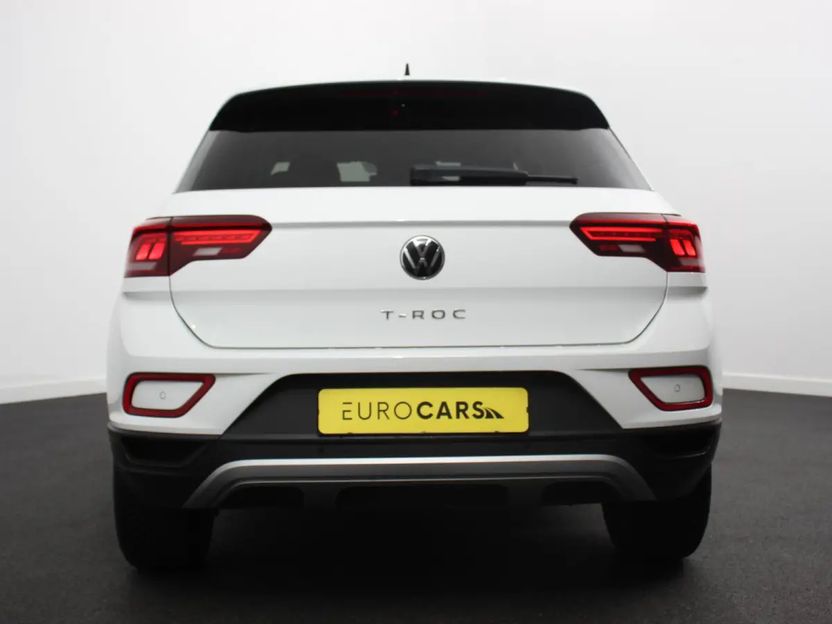1.0 TSI 110pk Move Navigatie Apple Carpla/Android Auto Digitale Cockpit Climate Control Lichtmetalen velgen Dab