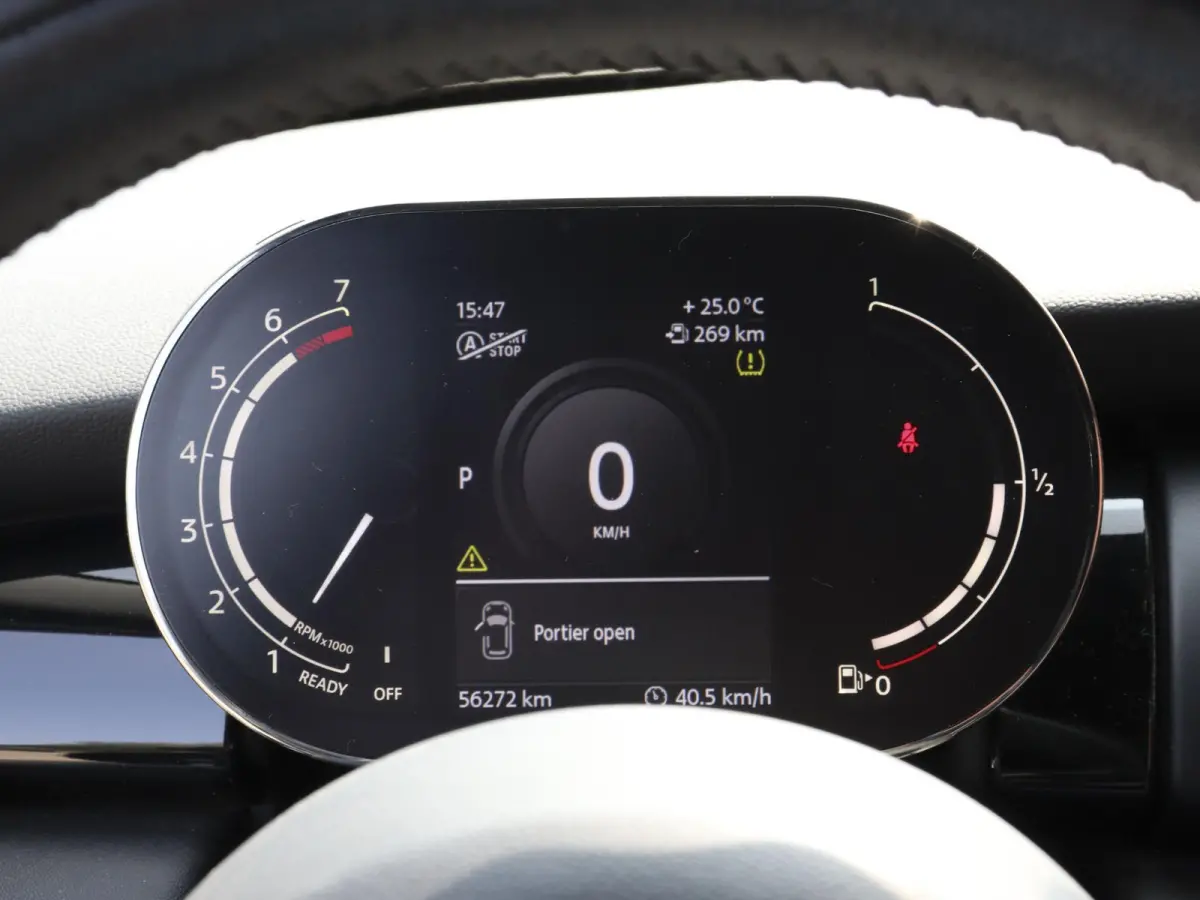 One 1.5 5-DRS Automaat Business Edition Navigatie PDC Cruise Control Airco 17" Lichtmetalen velgen 5-Deurs