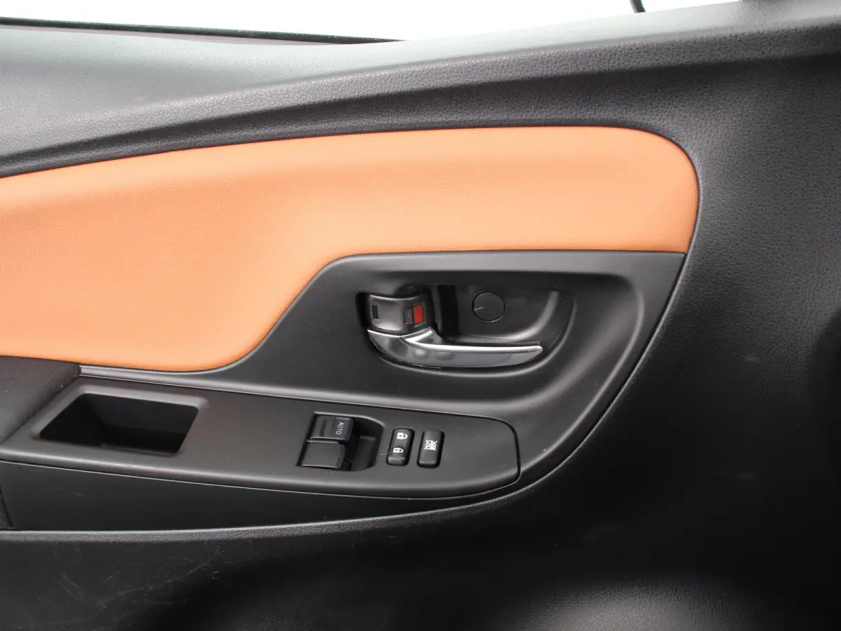 1.5 Automaat Hybrid Active Camera Climate Control Cruise Control Navigatie Bluetooth 29339 km!