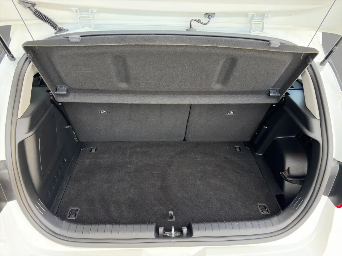 1.0 T-GDI 100pk Comfort | Airco | Camera | Carplay | Cruise control | Dodehoek detectie | Navigatie | Parkeersensoren | Digitaal cockpit | Lichtmetalen velgen