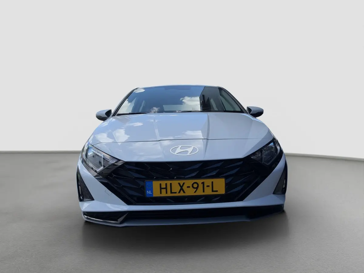 1.0 T-GDI 100pk Comfort | Airco | Camera | Carplay | Cruise control | Dodehoek detectie | Navigatie | Parkeersensoren | Digitaal cockpit | Lichtmetalen velgen